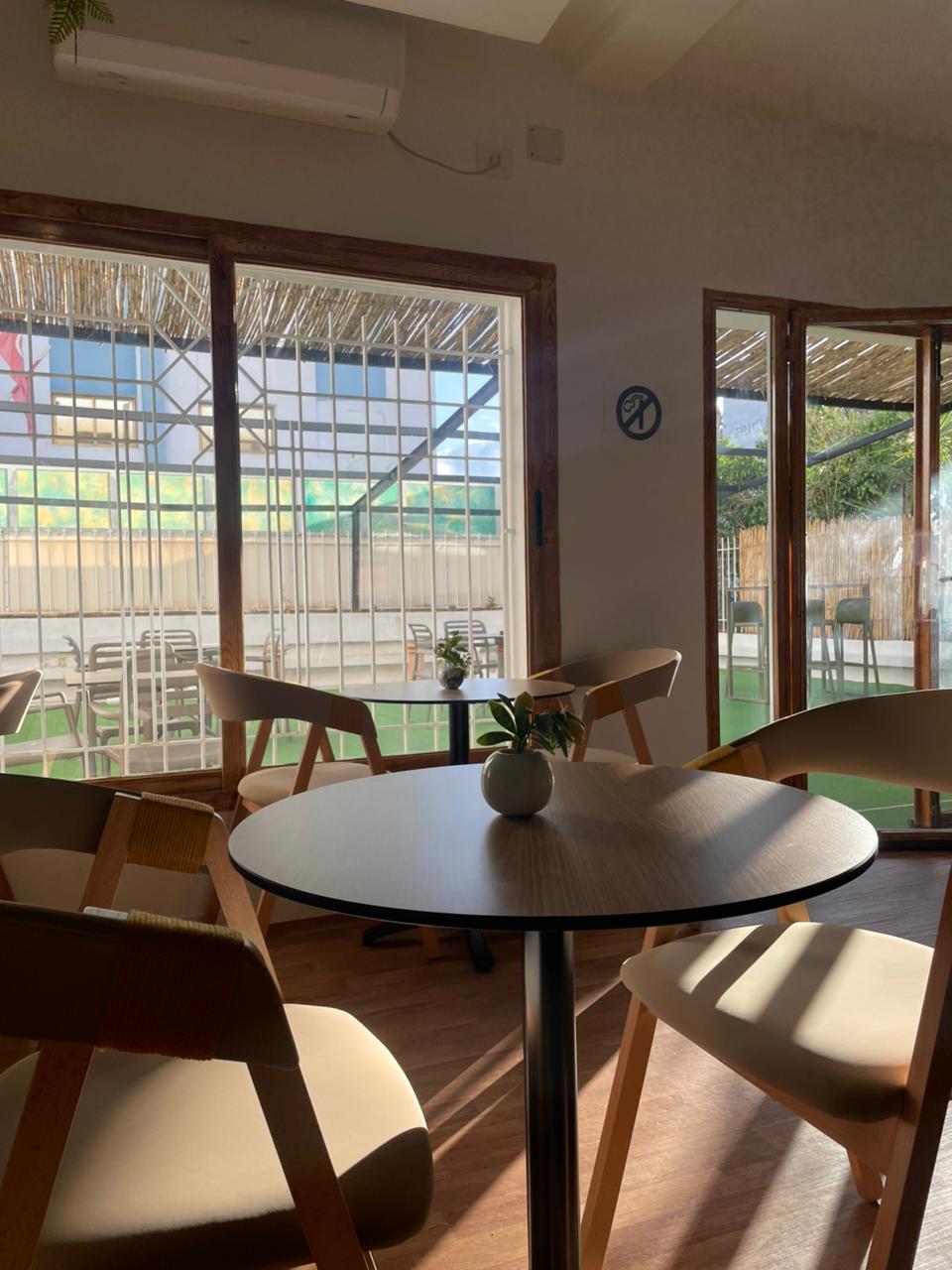 Adaroza Café, Lac 1 et Lac 2